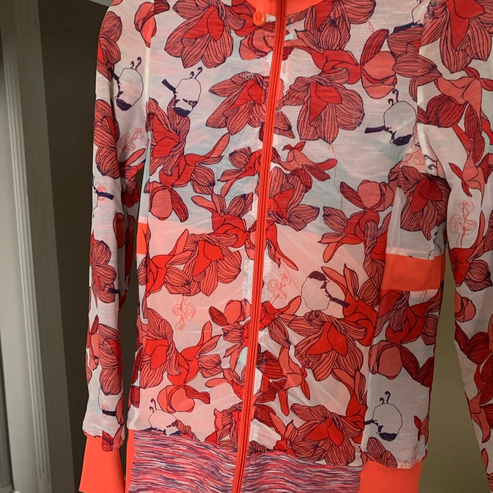Lululemon jacket - Picture 3 of 4